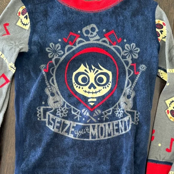 Rare Gender Neutral Disney Pixar Coco Miguel Seize Your Moment Pajamas! - Picture 4 of 16